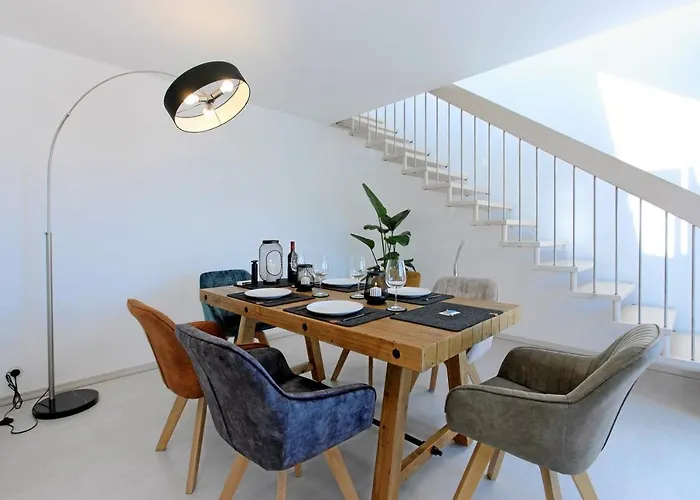 Luxus Ueber 2 Etagen Mit Balkon In Elberfeld